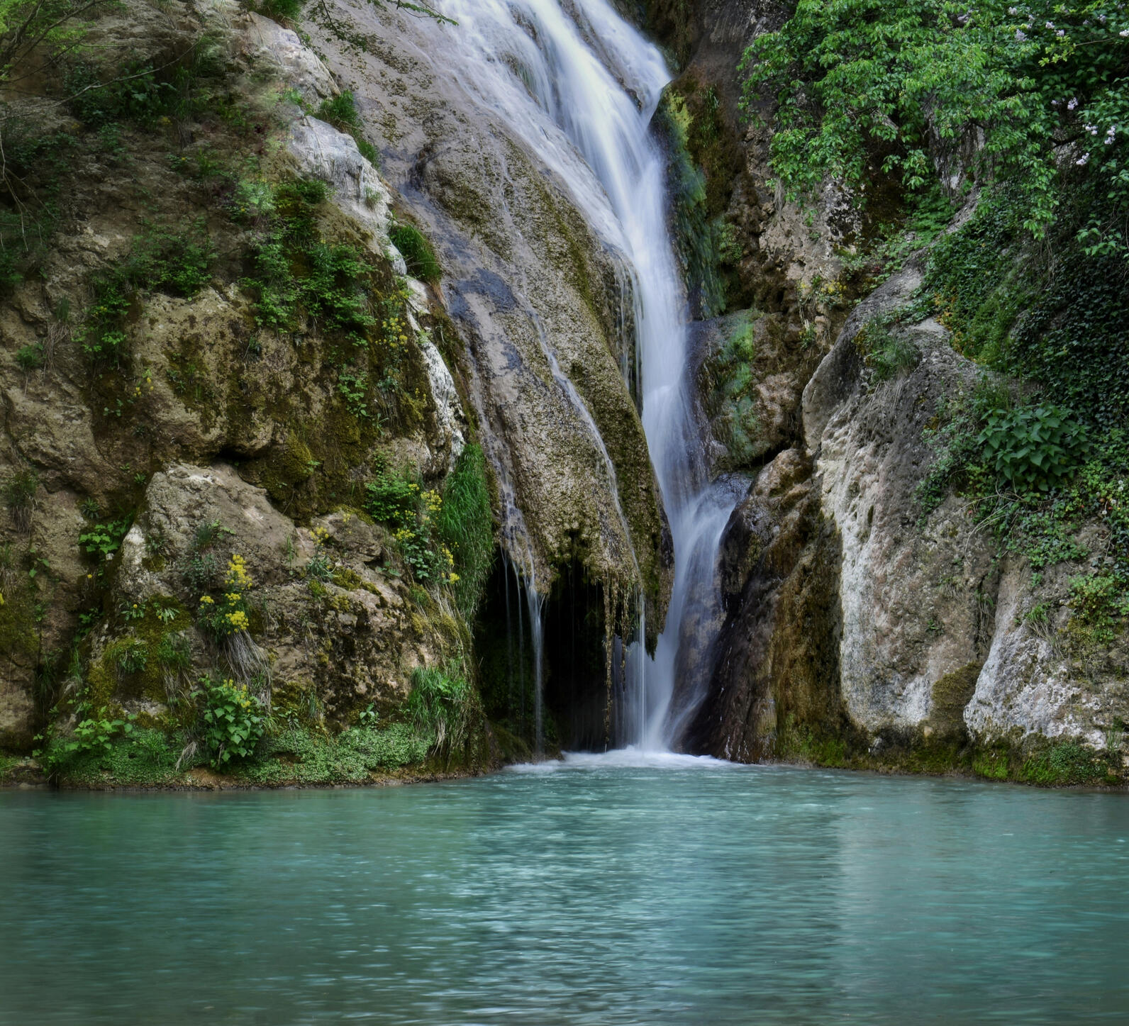 Hotnitsa Waterfall
